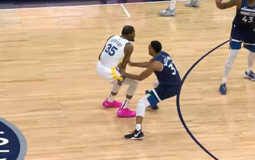 勇狼裁判报告出炉,5秒2吹判罚都正确,3次误判