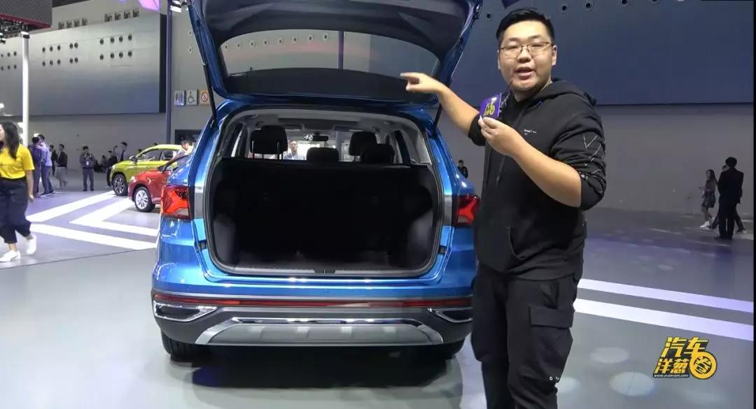 大众全新中型SUV，尾灯酷似宝马X5，配大沙发，顶配才16万？