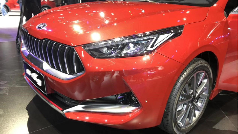 曾经的A级车王者K3又回来了！上海车展起亚发布全新一代K3