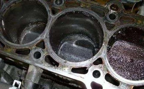 发动机积碳严不严重的判断方法，看完对照下你的车是否会这样？