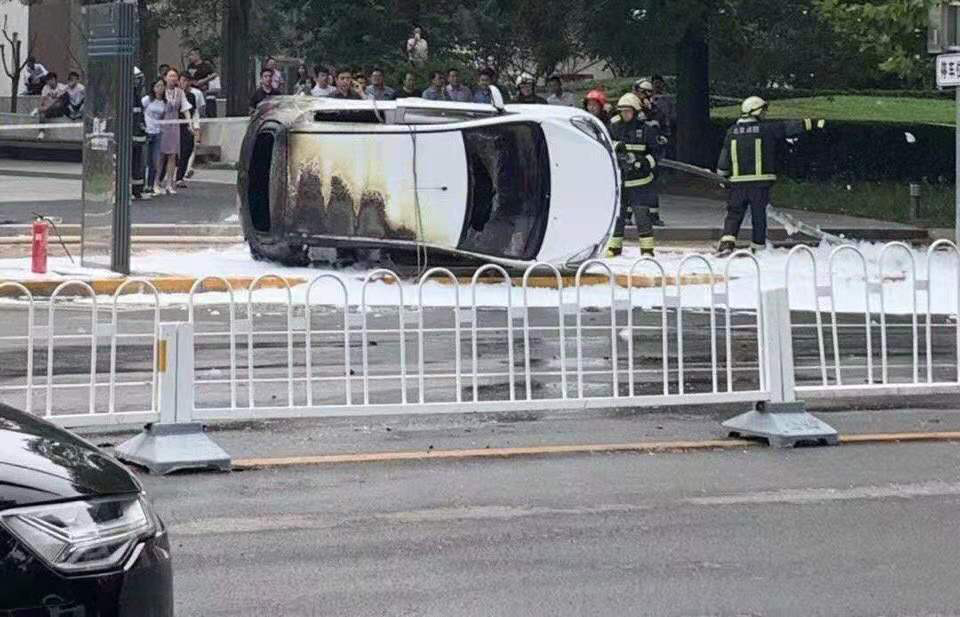 又一自燃事故!长安奔奔EV再度自燃,消费者:还能放心购买吗?