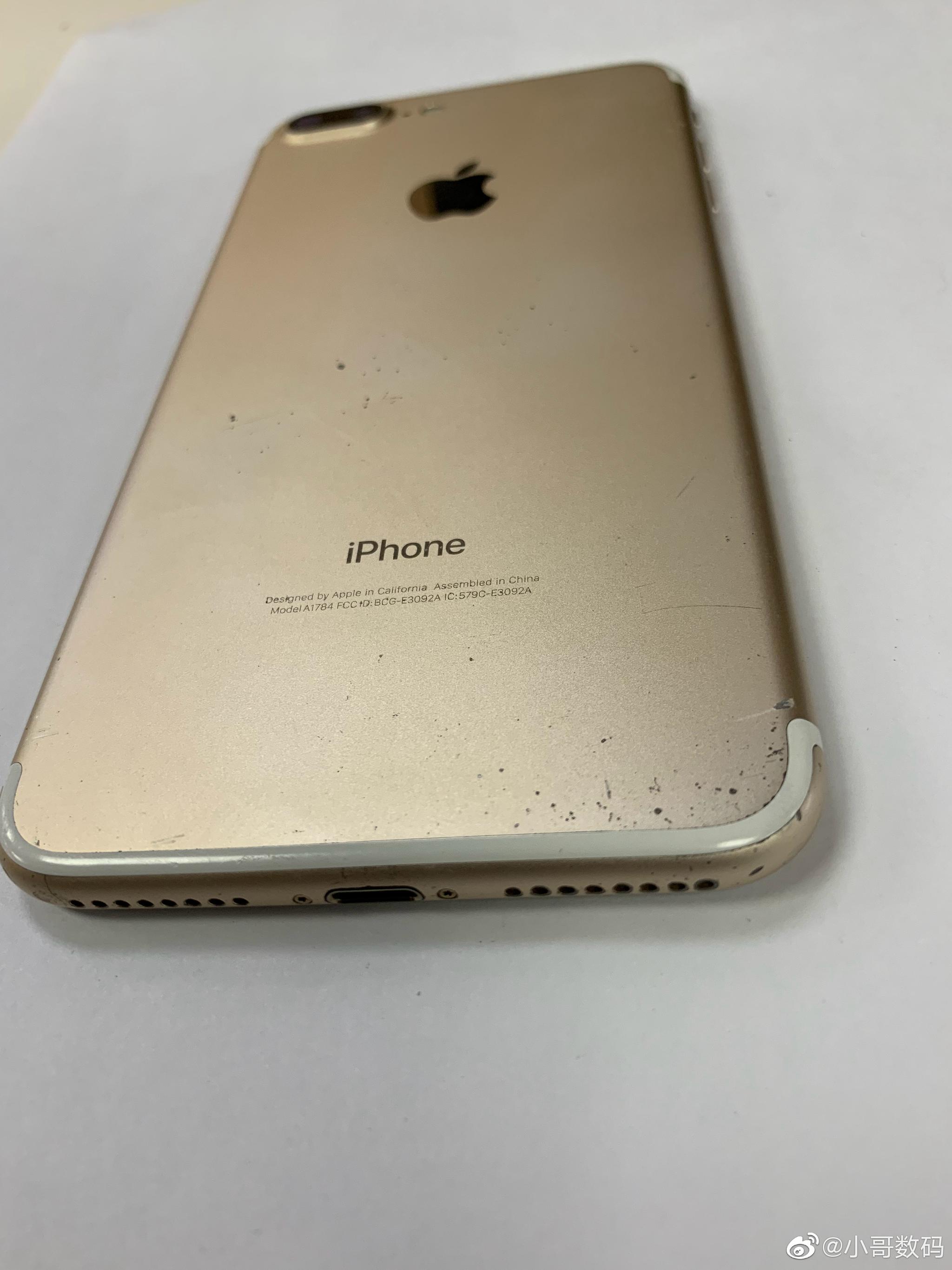 iPhone 7lus ,128g,土豪金,美版,合约版已解锁,无