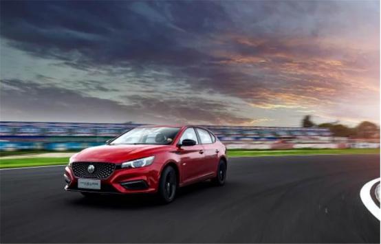 名爵6 20T Trophy高铁版上市,比高铁还快?