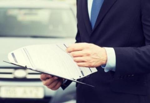 交警提示：汽车保险只选这3种就行了，再买就是给保险公司白送钱