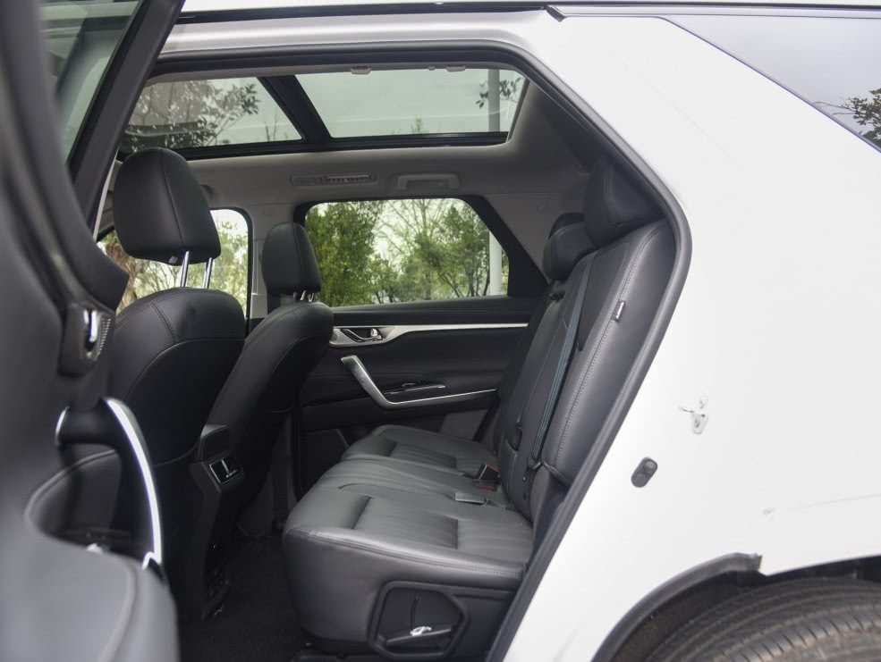 ��С��࣬����CS95���������������SUV���ж�Զ��