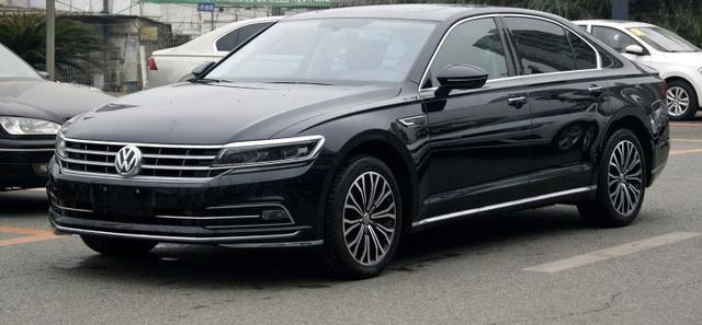 最适合成功男士开的4款车,大气上档次,第四款仅车标就值10万