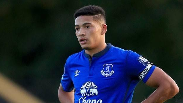 国足如大面积归化球员是否打肿脸充胖子,对实