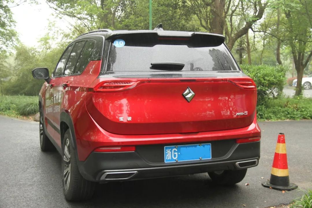 除了改车标,宝骏RS5还是个啥?还有啥?