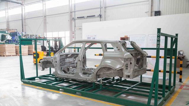 有多少人相信汽车铁皮厚才安全？其实铁皮和碰撞安全关系不大