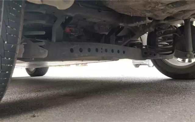 独立试驾荣威Ei5:真正的主流电动家用车,和燃油车差别有多大?