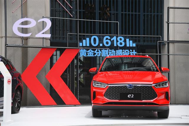 纯电还能跨界,这样的比亚迪e2你见过吗?