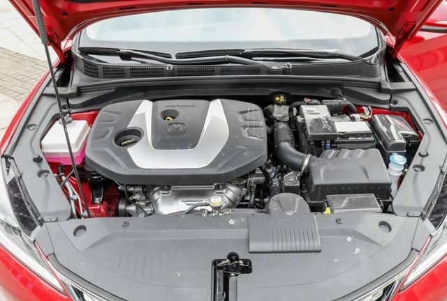 良心家用车,6.49万,油耗6.8L,谁还要朗逸