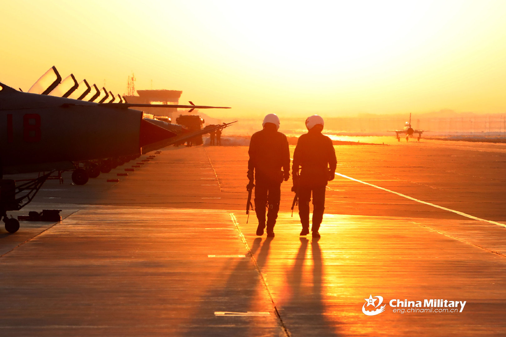 崔保亮,空军西安飞行学院某旅机务大队机械员