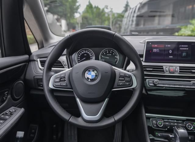 宝马2系旅行车:足以媲美SUV的诗与远方车型