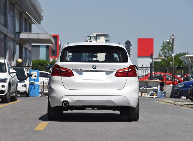 宝马2系旅行车:足以媲美SUV的诗与远方车型