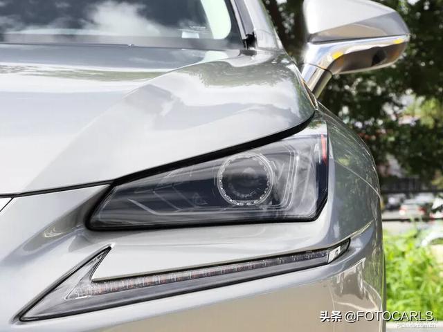 雷克萨斯NX 300锋尚版实拍,内饰有点寒酸,售价39万!