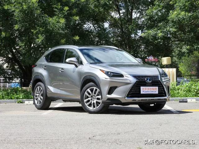 雷克萨斯NX 300锋尚版实拍,内饰有点寒酸,售价39万!