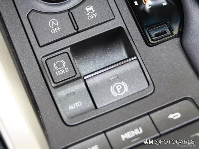雷克萨斯NX 300锋尚版实拍,内饰有点寒酸,售价39万!