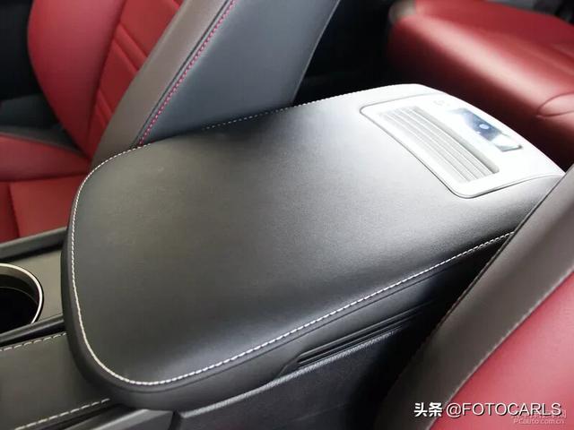 雷克萨斯NX 300锋尚版实拍,内饰有点寒酸,售价39万!