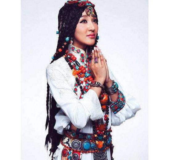藏族10大美女,阿兰第一,降央卓玛第二,你最