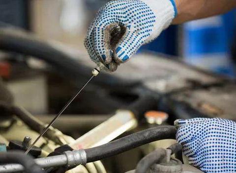 上高速前记得检查车辆这几处，让回家更安全