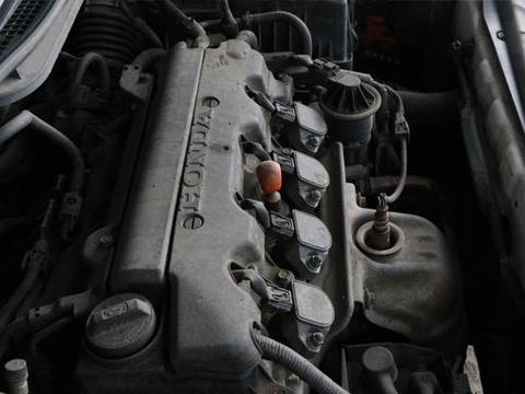 清洗发动机舱攻略 手把手教你轻松四步搞定