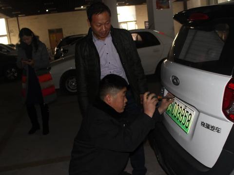 新能源遮羞布被彻底撕下！一到冬天毛病不断，车主：空调都不敢开