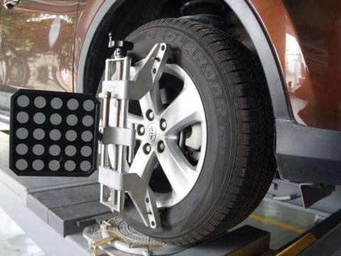 汽车轮胎多久换位最合适？真是后悔没有早知道