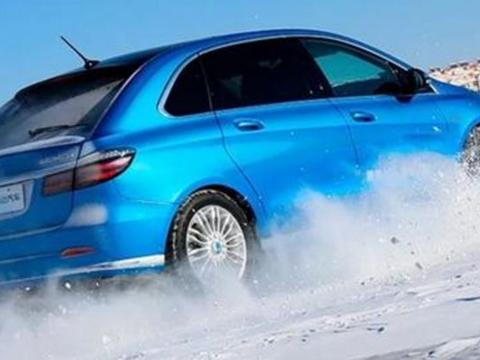 人送外号“电动爹”，冬天开1小时暖风，续航少80公里，微波炉