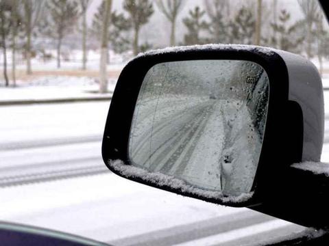 下雪天停车，出现这三种情况要留心，别等车坏了才知道