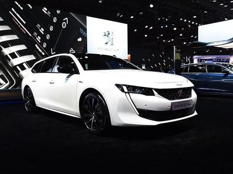 无框车门，獠牙状日行灯，琴键按钮，全球最美旅行车将引入国内！