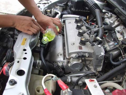 汽车开多久换防冻液最合适4S店说的3万公里换能信吗