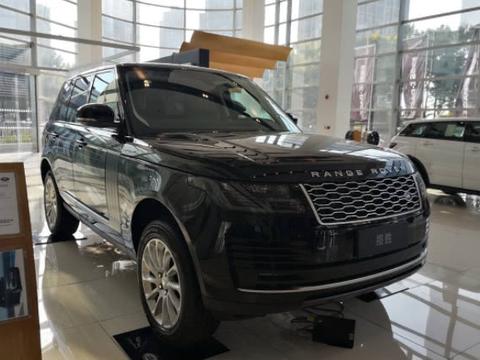 车主花200万买路虎，自己却不开，反倒在车身上贴满碎瓷砖