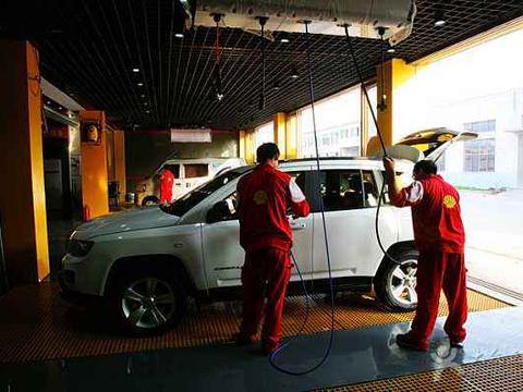 这样给汽车做保养的方法是错的，你中招了吗？