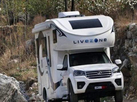 20多万买辆四驱房车，空间不小，能睡4口，售后有保障