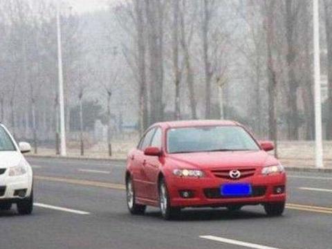 老司机车子出现这3种情况，说明火花塞坏了，需及时更换！