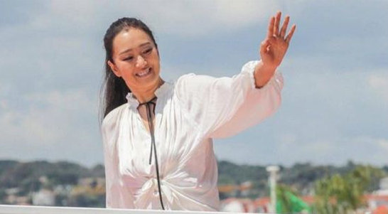 巩俐曝担心演不好登上热搜是怎么回事？