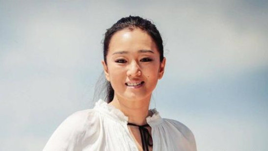 巩俐曝担心演不好登上热搜是怎么回事？