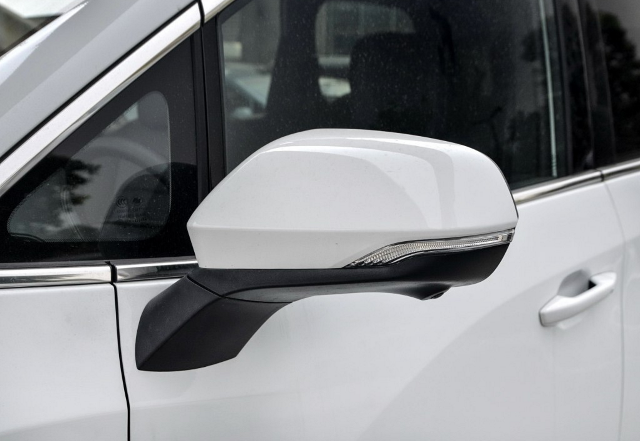 家用首选MPV, 长4米8才8万多,比宋MAX大气,符合国六排放