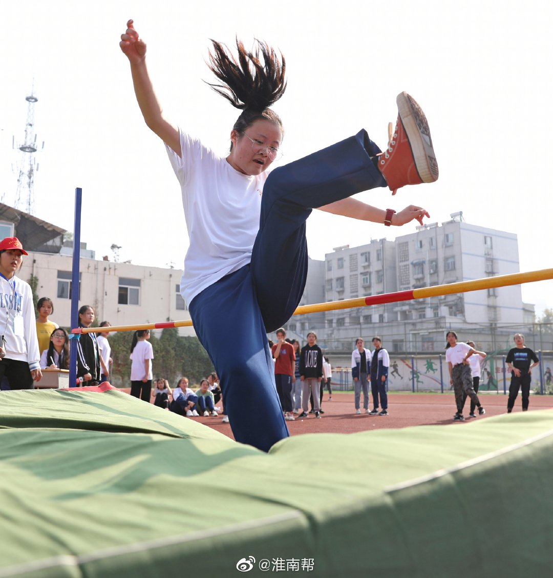 火热青春激情绽放淮南三中2019年秋季运动会拉开序幕