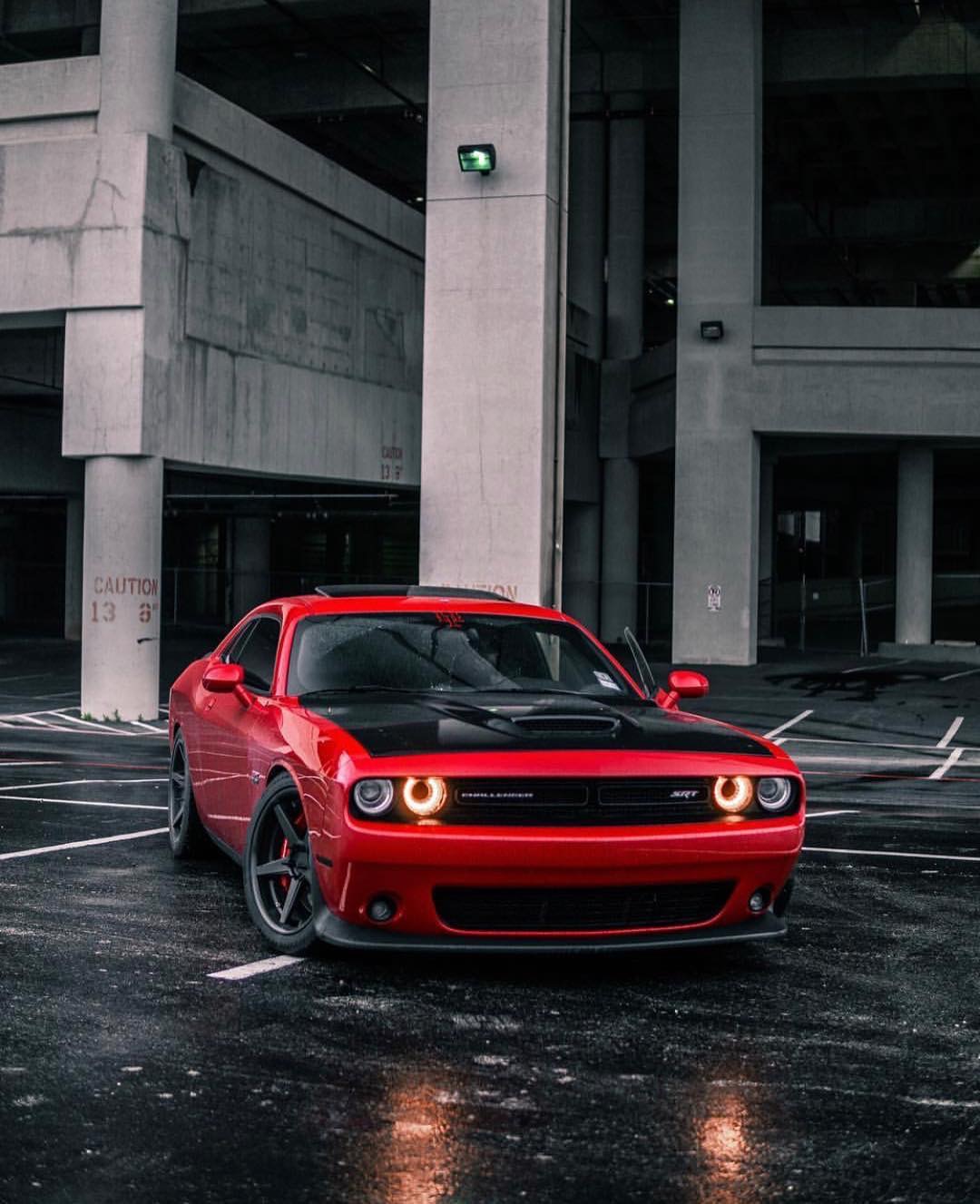 dodge challenger srt 392