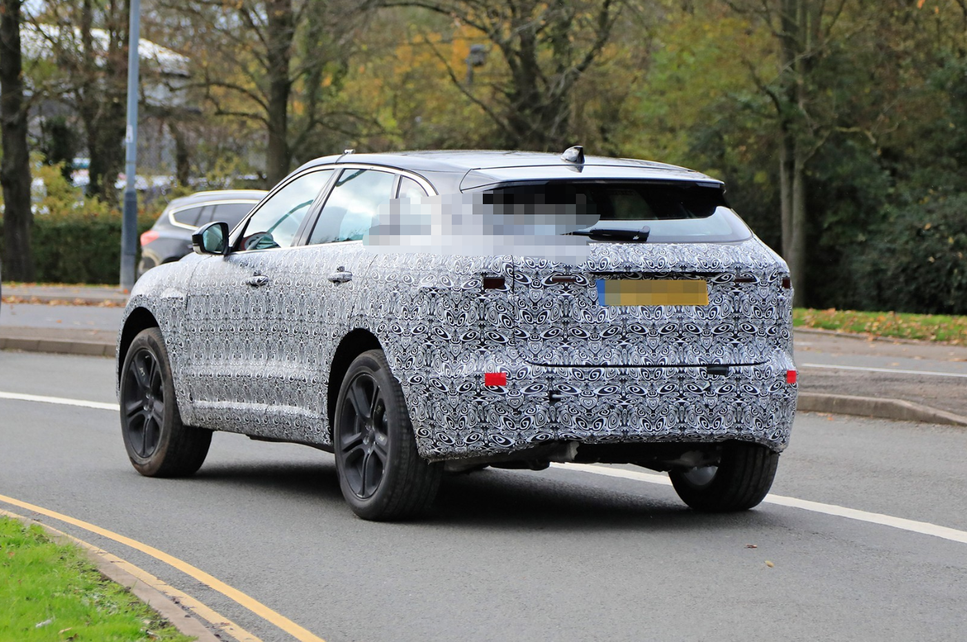 2021款捷豹F-Pace Spied，路试曝光，能否翻盘大卖？