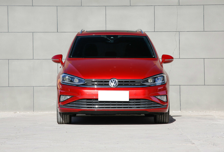 大众良心跨界车,比高尔夫大一圈,百公里油耗6L,不足13万