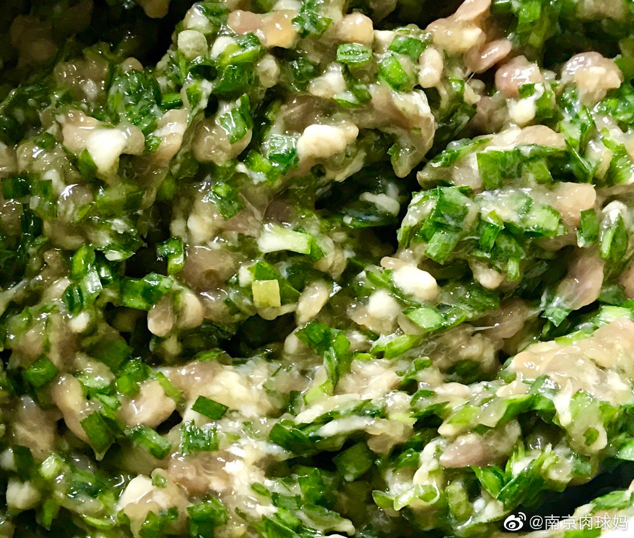 2019/5/9洋槐花韭菜猪肉小馄饨 彩蔬芝心年糕 卤蛋 圣德龙芒果混