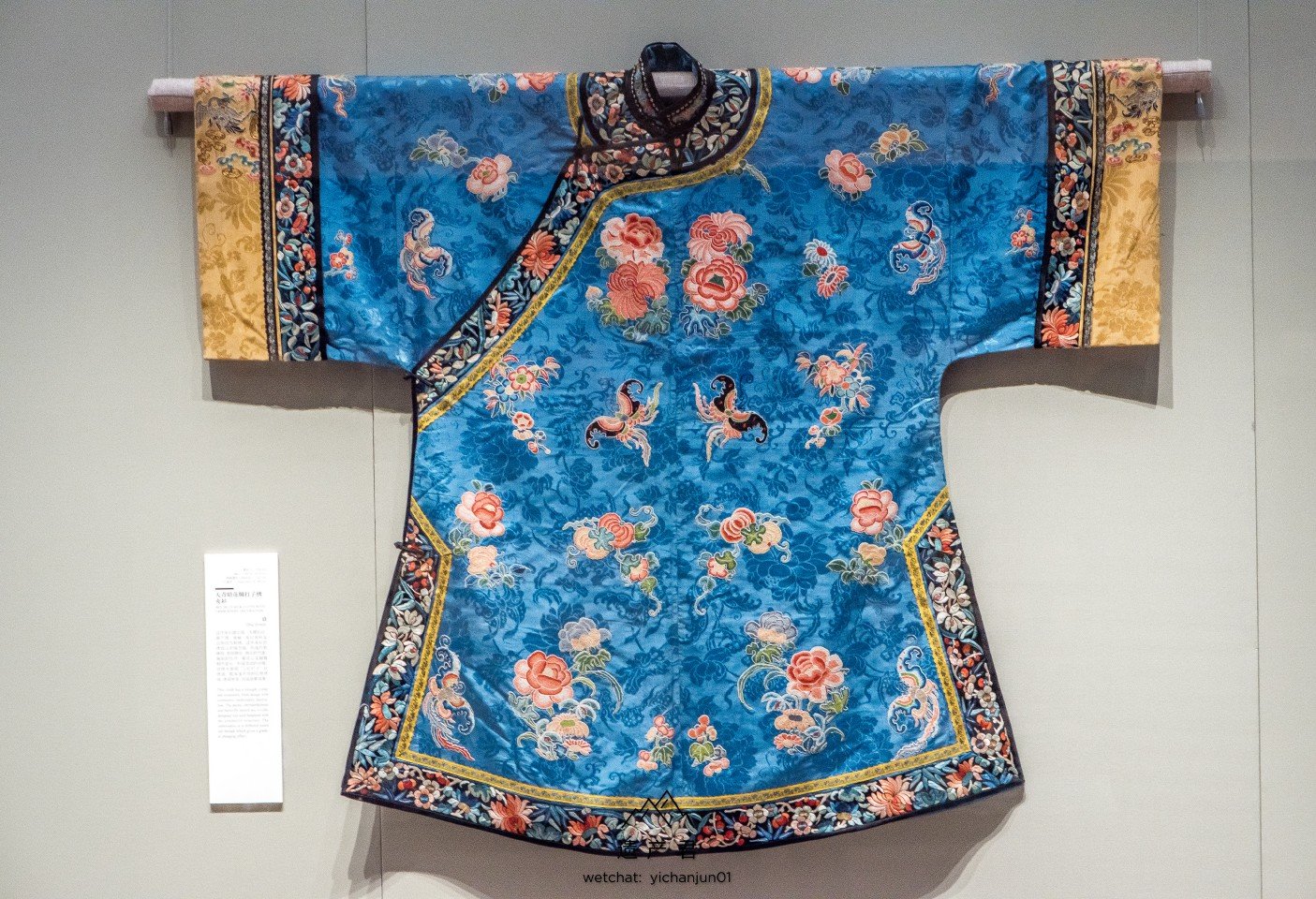 服饰鞋包全场五折起多件多折叠加优惠 (时尚新款服装鞋子包包试拍)