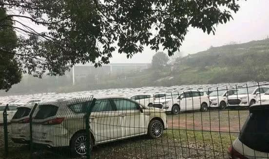 这个国产车以摩托起家,如今好车满仓却无人识!网友:毁在车名上