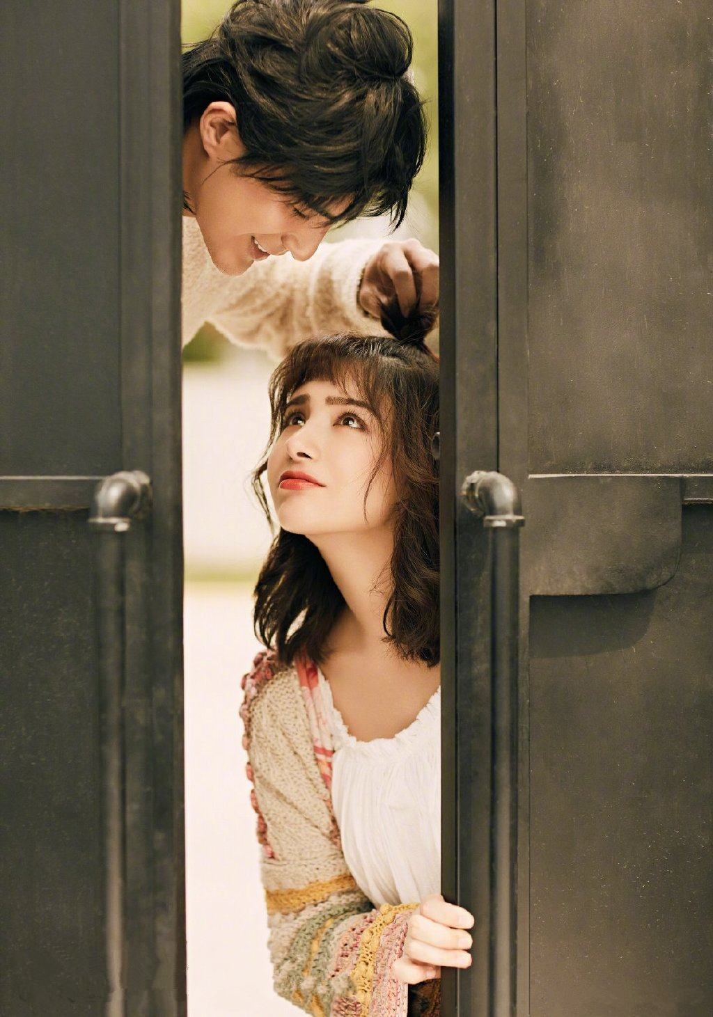 小岳岳催婚热巴，新疆美女麦迪娜却当了妈，孕期穿搭堪称时尚典范