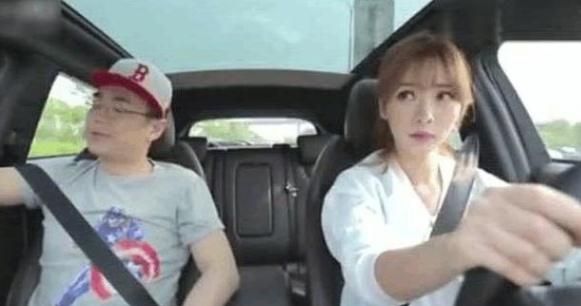 女明星谁系安全带最正确？看到杨颖时，网友：baby驾照怎么考的？