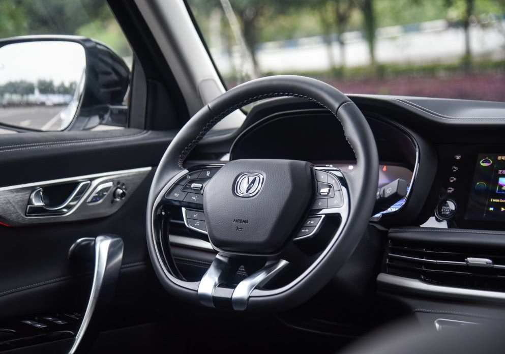 ��С��࣬����CS95���������������SUV���ж�Զ��