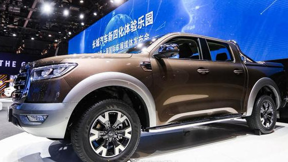 停车感到很″方″？长城炮乘用皮卡自动泊车带你走上正轨！